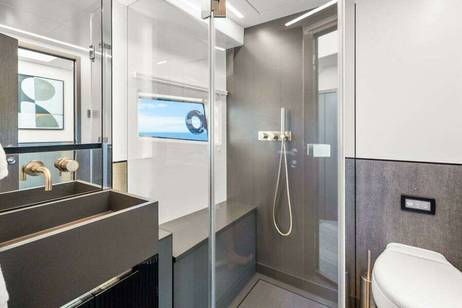 63ft Pearl Yacht For Sale