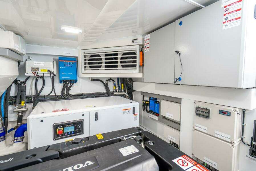 63ft Pearl Yacht For Sale