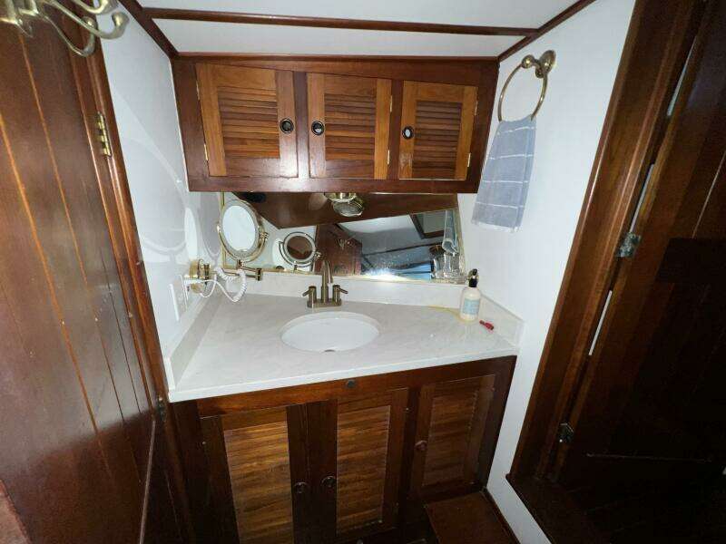 Savage 50ft Seaton Yacht For Sale