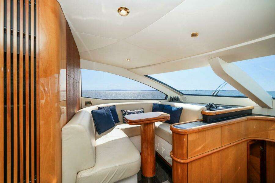 VANGUARD 82ft Sunseeker Yacht For Sale