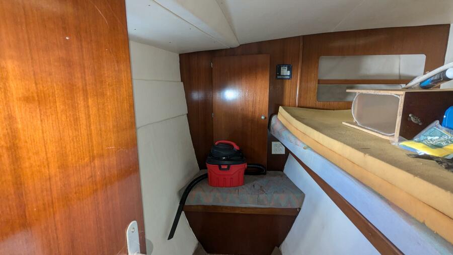 1993 Jeanneau Lagoon 37