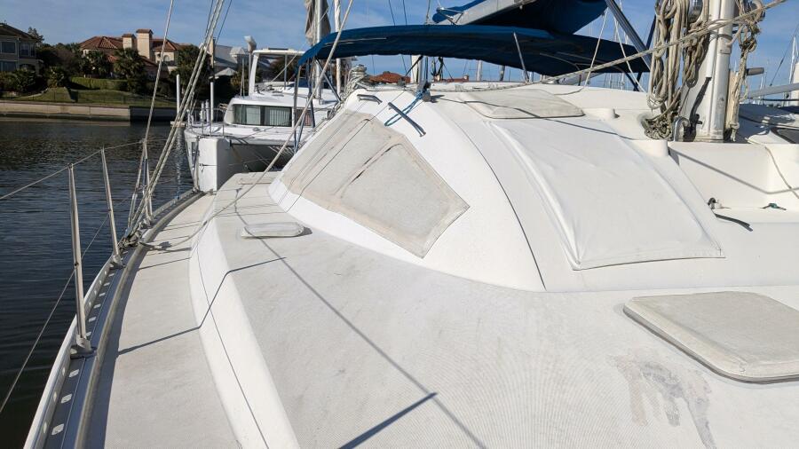 1993 Jeanneau Lagoon 37