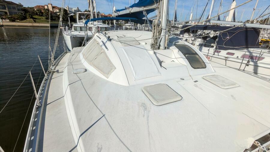 1993 Jeanneau Lagoon 37
