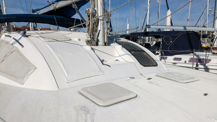 1993 Jeanneau Lagoon 37
