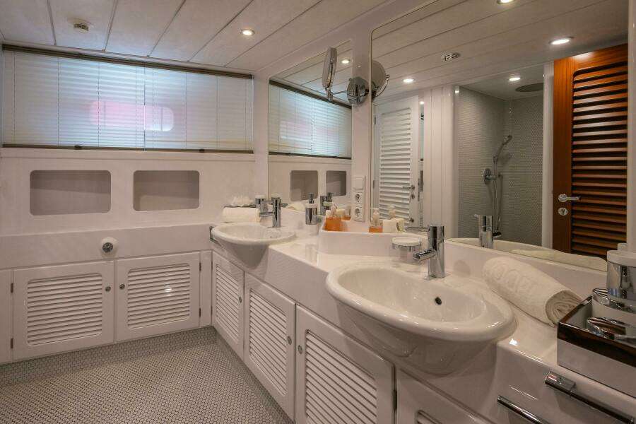 PLAYMOBIL DELETE 101ft Brandstatter Yacht For Sale