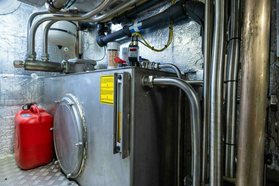 PLAYMOBIL DELETE 101ft Brandstatter Yacht For Sale