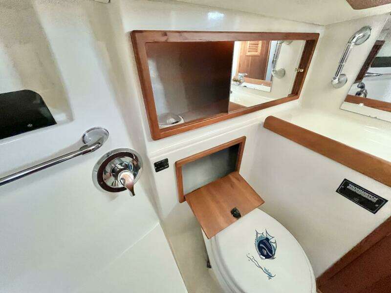 Loon Shadow 33ft Nonsuch Yacht For Sale