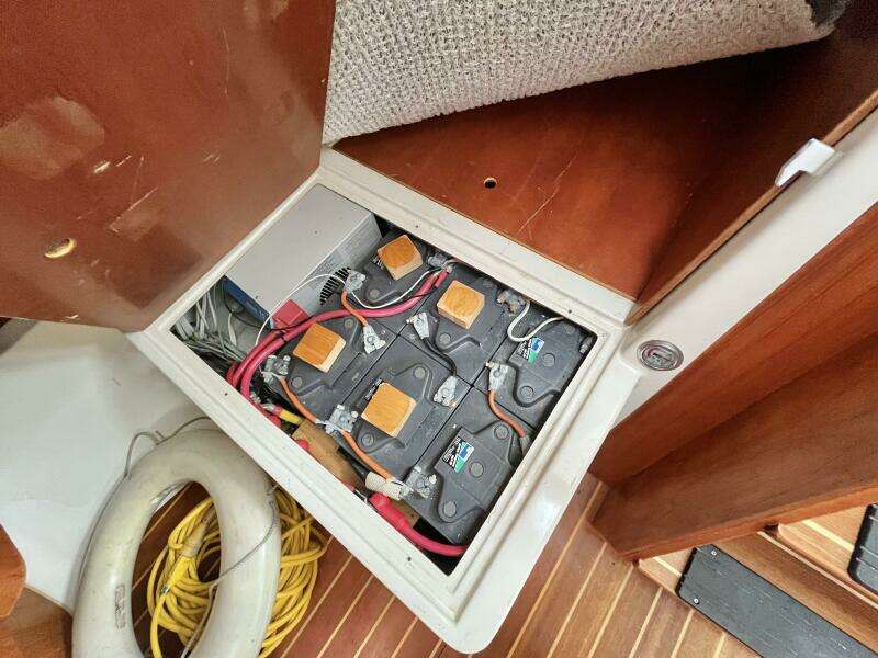 Loon Shadow 33ft Nonsuch Yacht For Sale