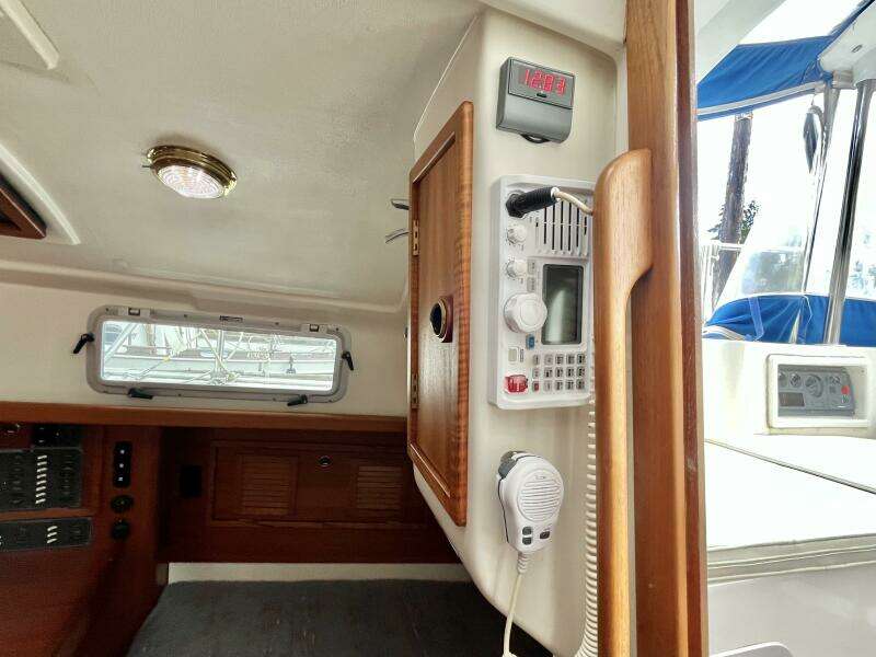 Loon Shadow 33ft Nonsuch Yacht For Sale