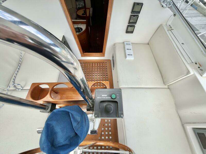 Loon Shadow 33ft Nonsuch Yacht For Sale