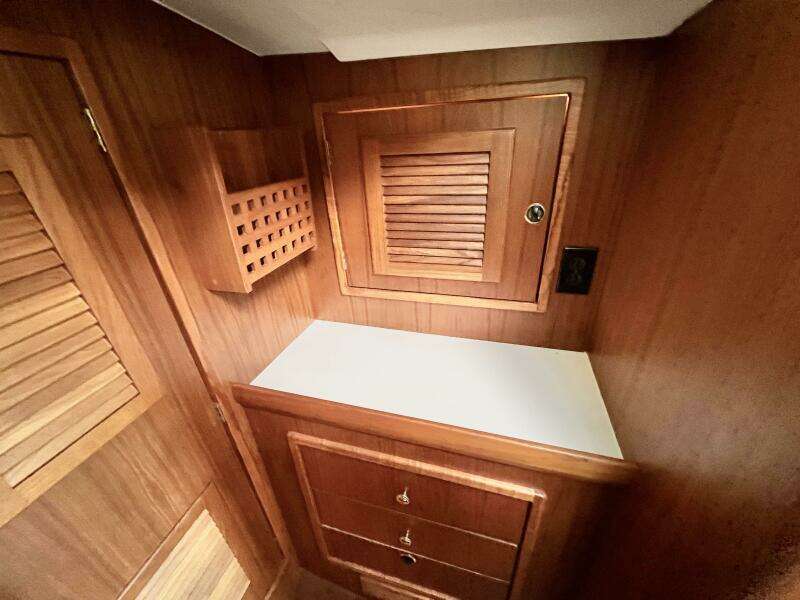 Loon Shadow 33ft Nonsuch Yacht For Sale