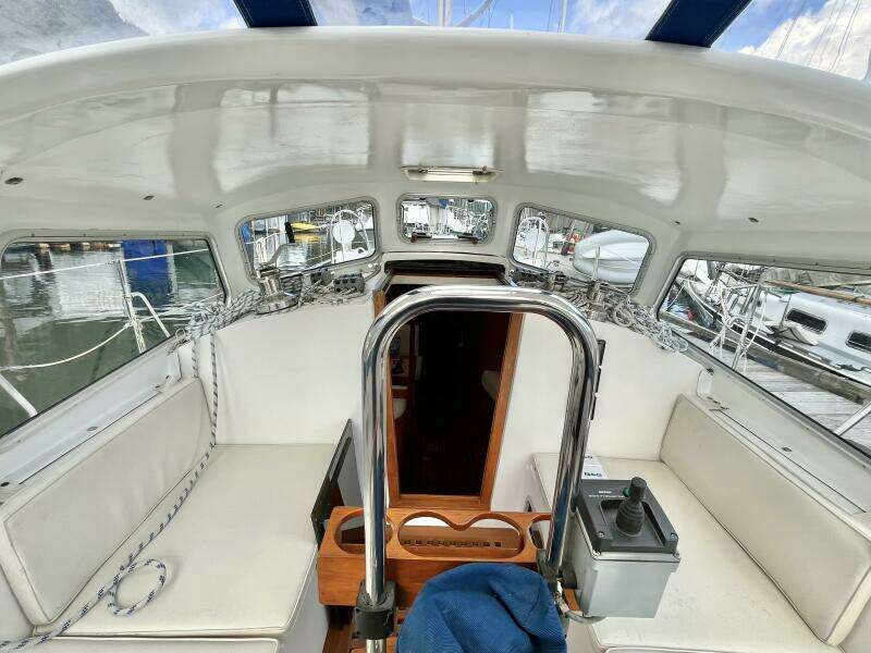 Loon Shadow 33ft Nonsuch Yacht For Sale