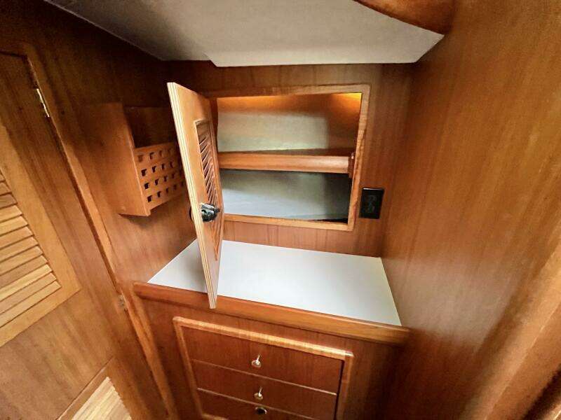 Loon Shadow 33ft Nonsuch Yacht For Sale