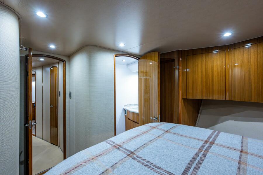 60' 2012 Viking 60 Enclosed Bridge