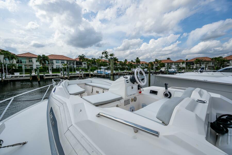 60' 2012 Viking 60 Enclosed Bridge