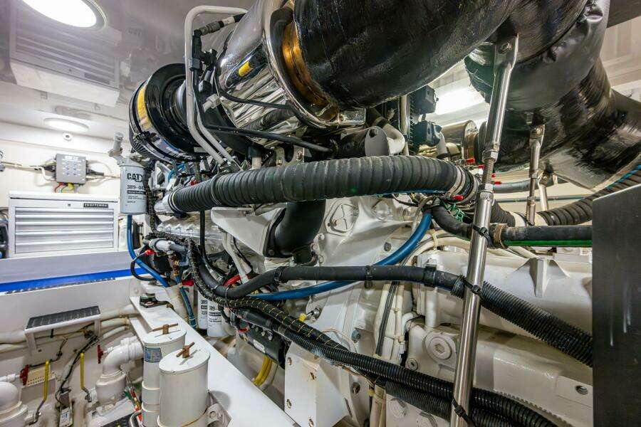 Viking 60 - Carolina Style - Engine Room