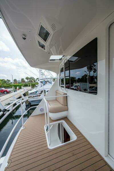 Viking 60 - Carolina Style - Exterior Aft Flybridge