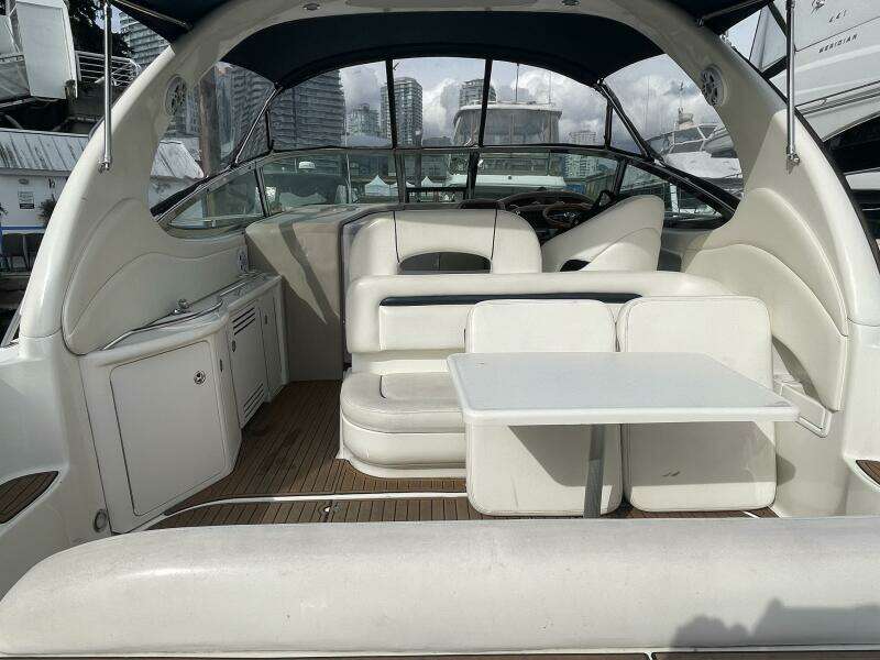 36ft Sea Ray Yacht For Sale