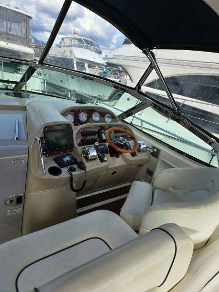 36ft Sea Ray Yacht For Sale