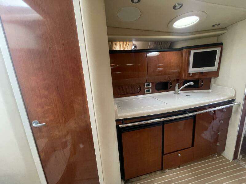 36ft Sea Ray Yacht For Sale