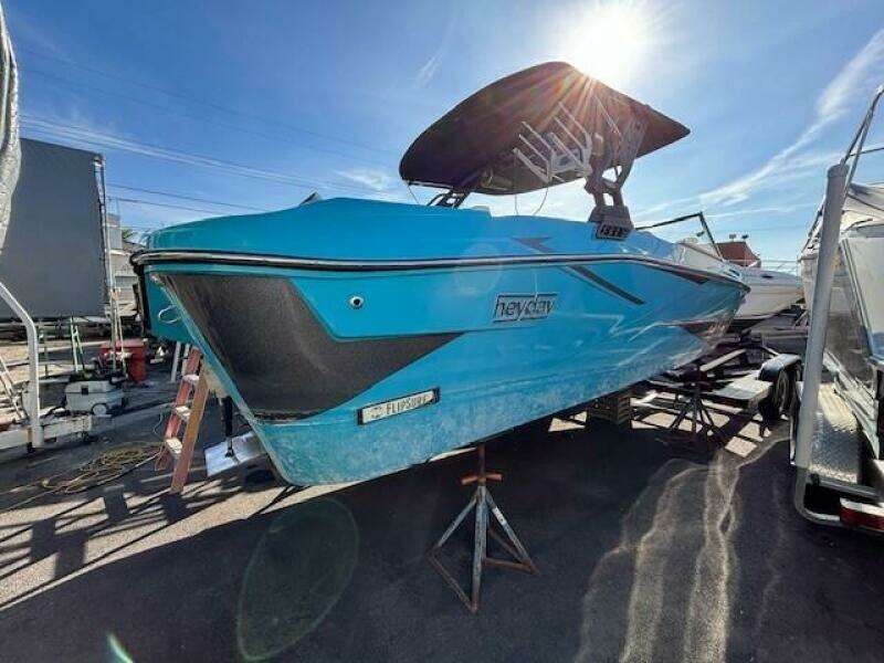 22ft Heyday Yacht For Sale