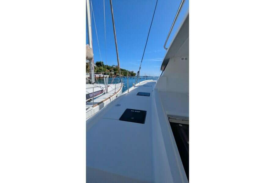 2020-fountaine-pajot-saona-47-sail-9695798-20250919105420021-2.jpg