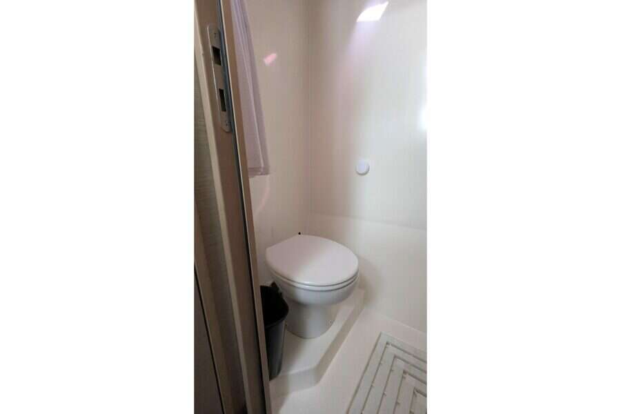 2020-fountaine-pajot-saona-47-sail-9695798-20250919105504591-2.jpg