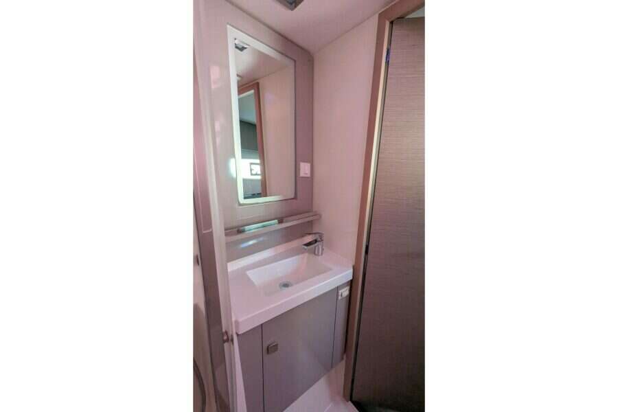 2020-fountaine-pajot-saona-47-sail-9695798-20250919105450514-1.jpg