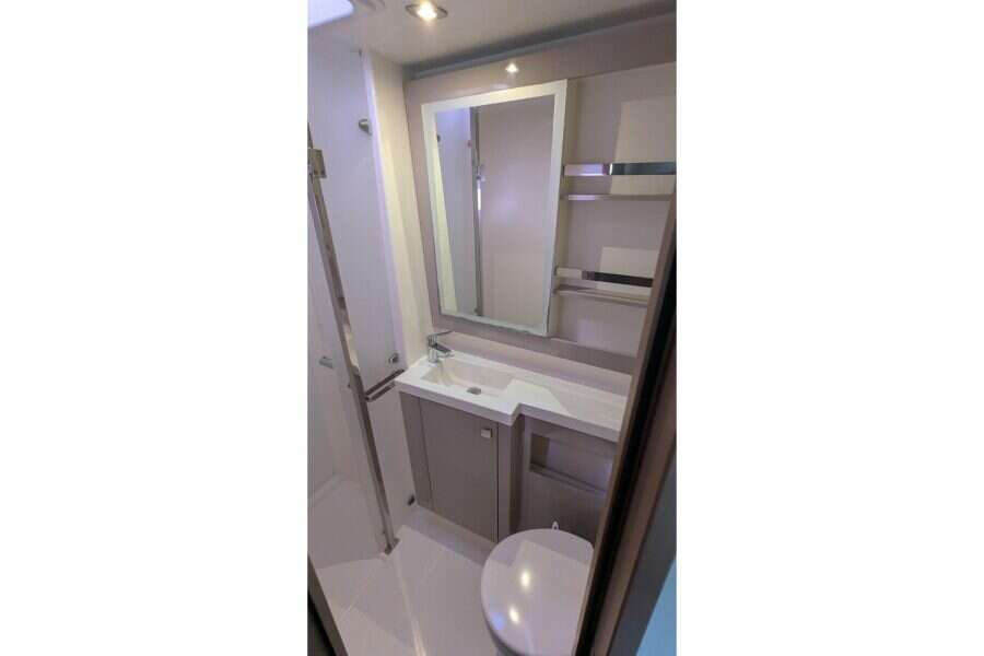 2020-fountaine-pajot-saona-47-sail-9695798-20250919105529622-2.jpg