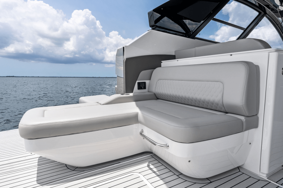 50ft Cruisers Yachts Yacht For Sale