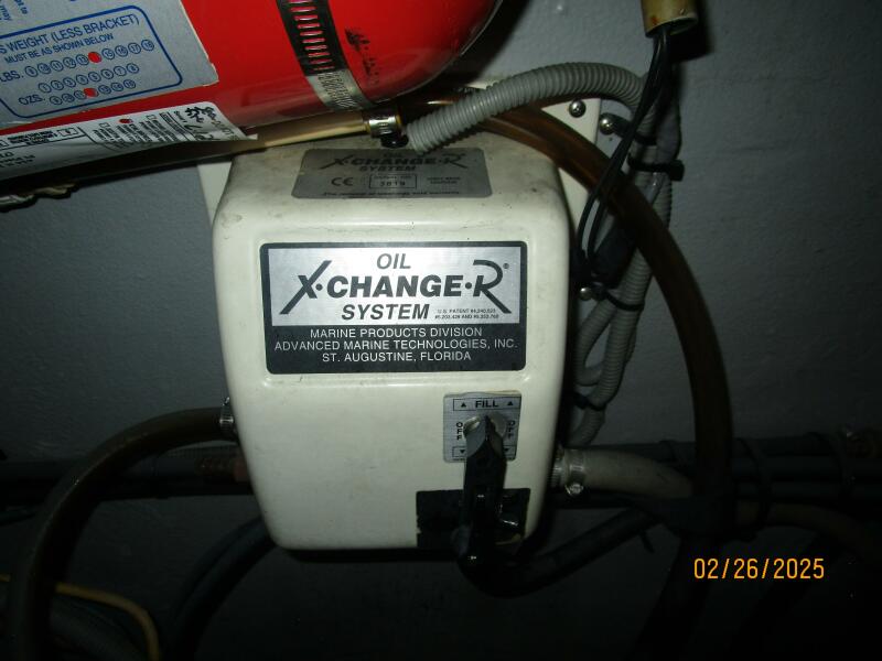 39' Mainship oil change system