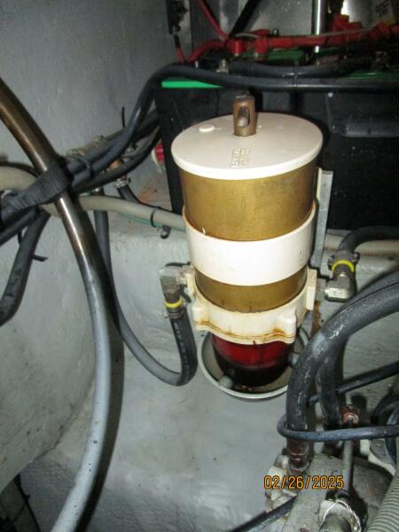39' Mainship Racor fuel filter