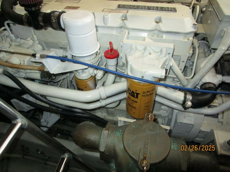 39' Mainship main engine