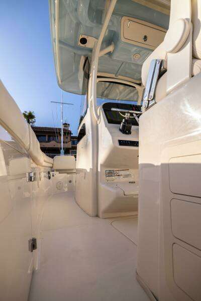 SHOOTER 30ft Grady White Yacht For Sale
