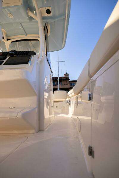 SHOOTER 30ft Grady White Yacht For Sale