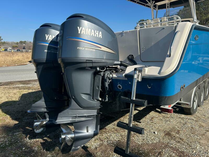 1999 Grady-White 306 Bimini