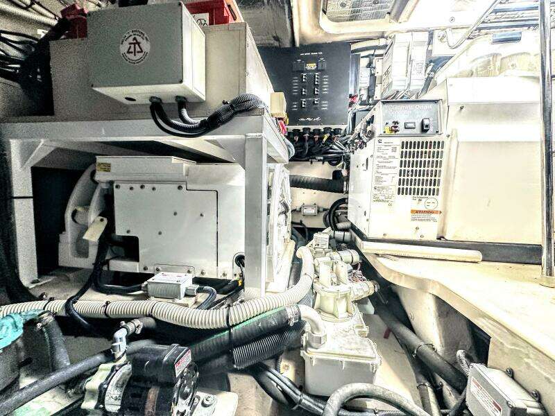 Jeanne Rose 65ft Sea Ray Yacht For Sale