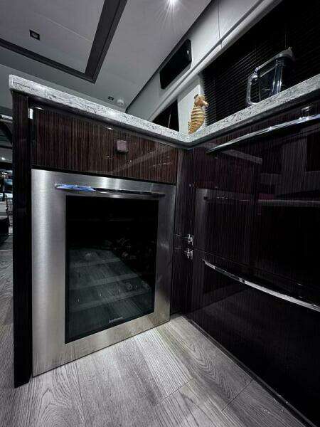 Jeanne Rose 65ft Sea Ray Yacht For Sale