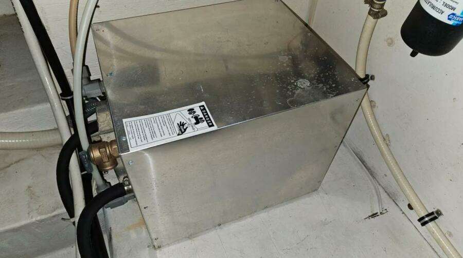 32ft Chris Craft Yacht For Sale