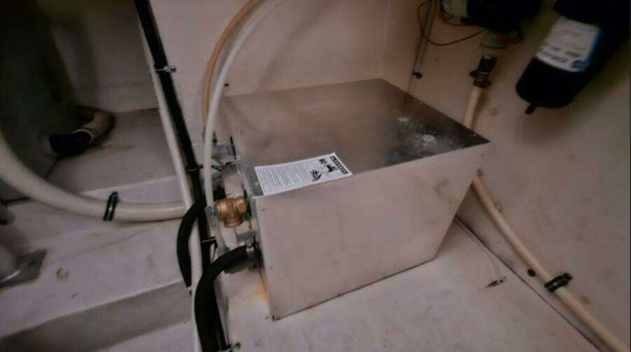 32ft Chris Craft Yacht For Sale