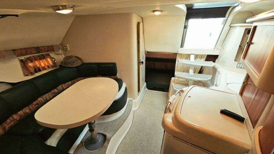 32ft Chris Craft Yacht For Sale