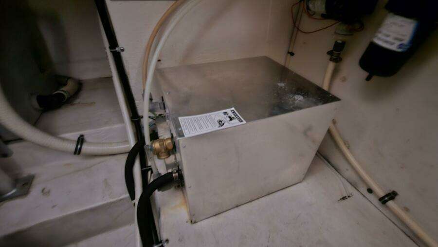 32ft Chris Craft Yacht For Sale