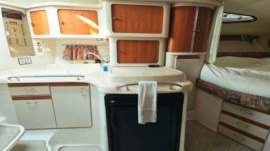 32ft Chris Craft Yacht For Sale