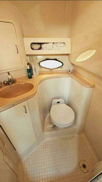 32ft Chris Craft Yacht For Sale