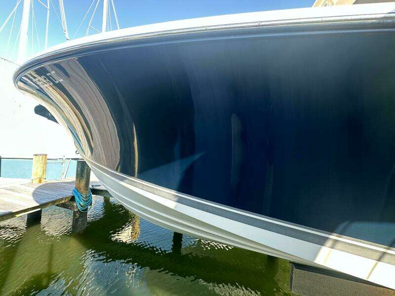 EZ C s 31ft Pursuit Yacht For Sale