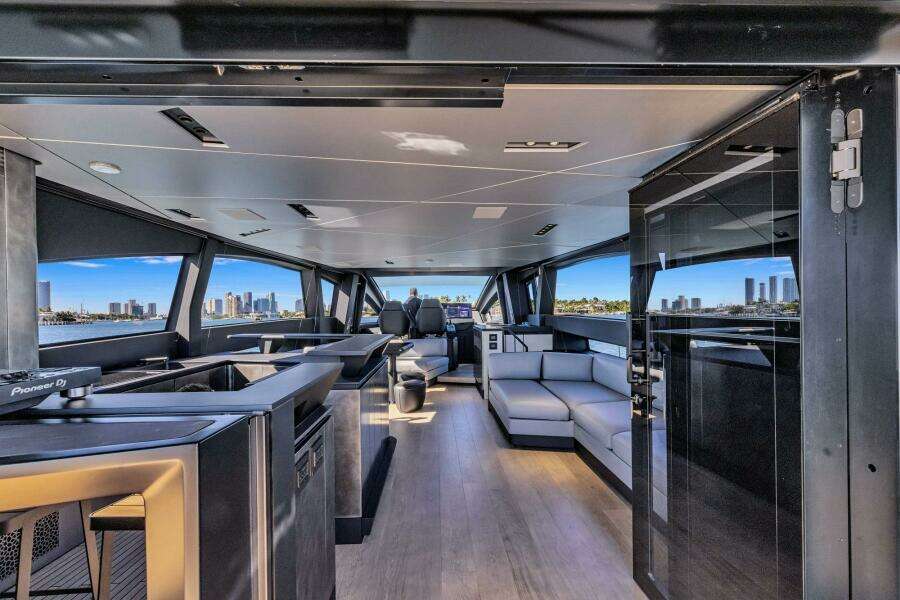 CIAO 80ft Pershing Yacht For Sale
