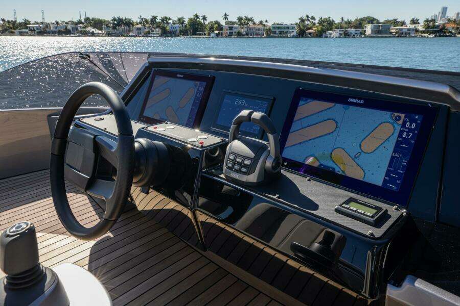 CIAO 80ft Pershing Yacht For Sale