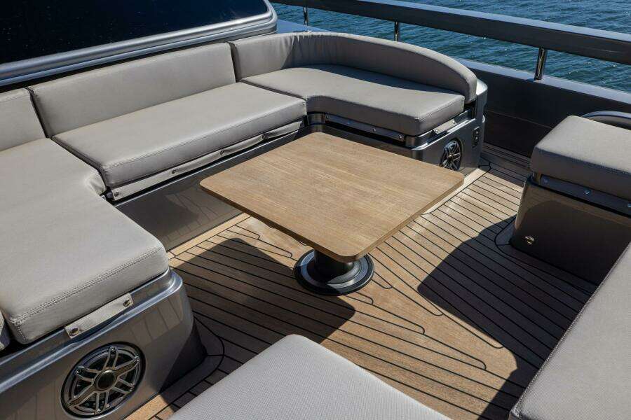 CIAO 80ft Pershing Yacht For Sale