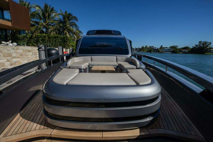 CIAO 80ft Pershing Yacht For Sale