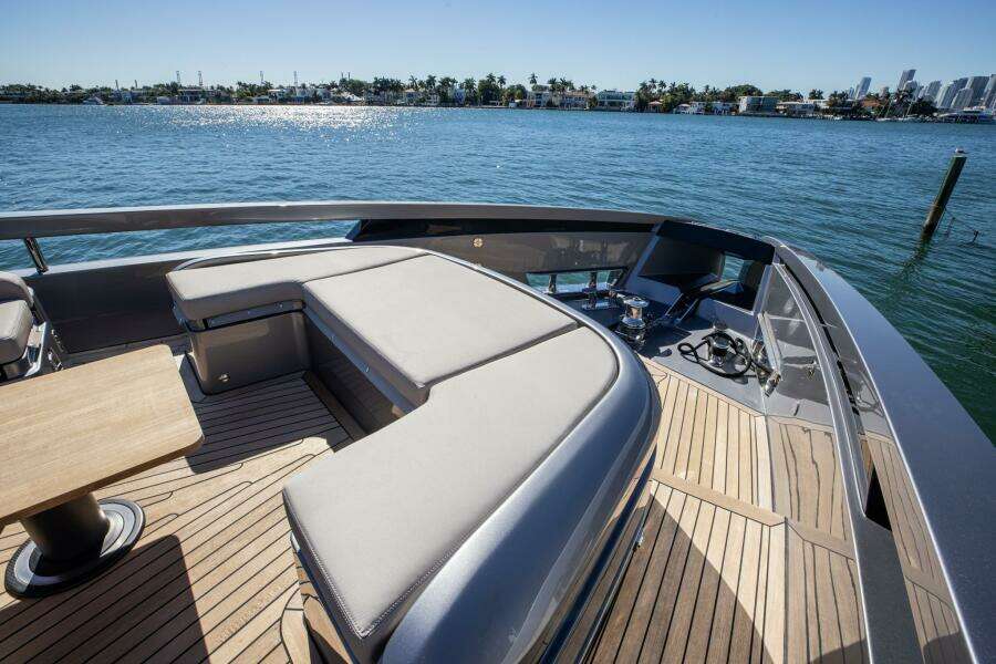 CIAO 80ft Pershing Yacht For Sale